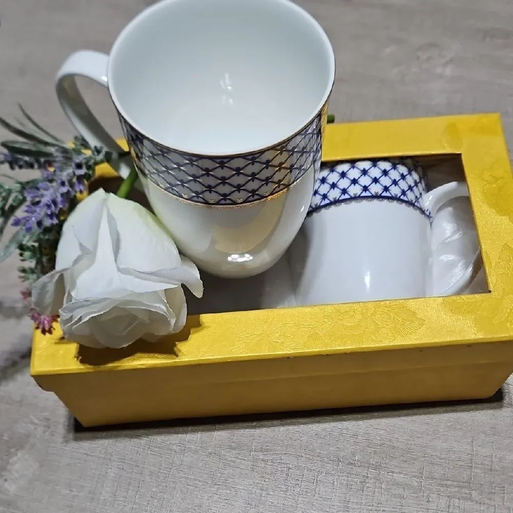Elegant 🎄 White and Blue Mug Set Of Two with Gold Color Accents In A Gift …